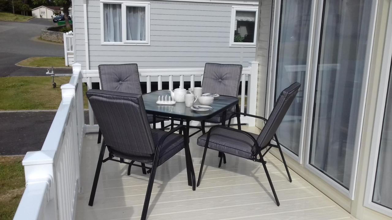Porth Retreat At Newquay Bay Resort Extérieur photo